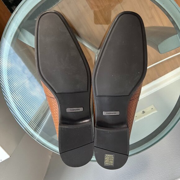 MAGNANNI Textured Penny Loafers - Picture 4 of 5